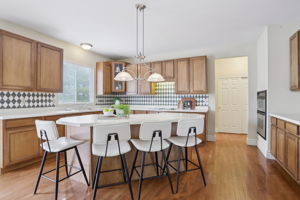 1487 Fenway Dr-013