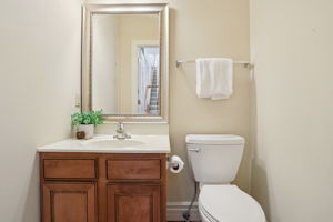 1487 Fenway Dr-017