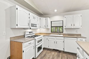 Kitchen 4