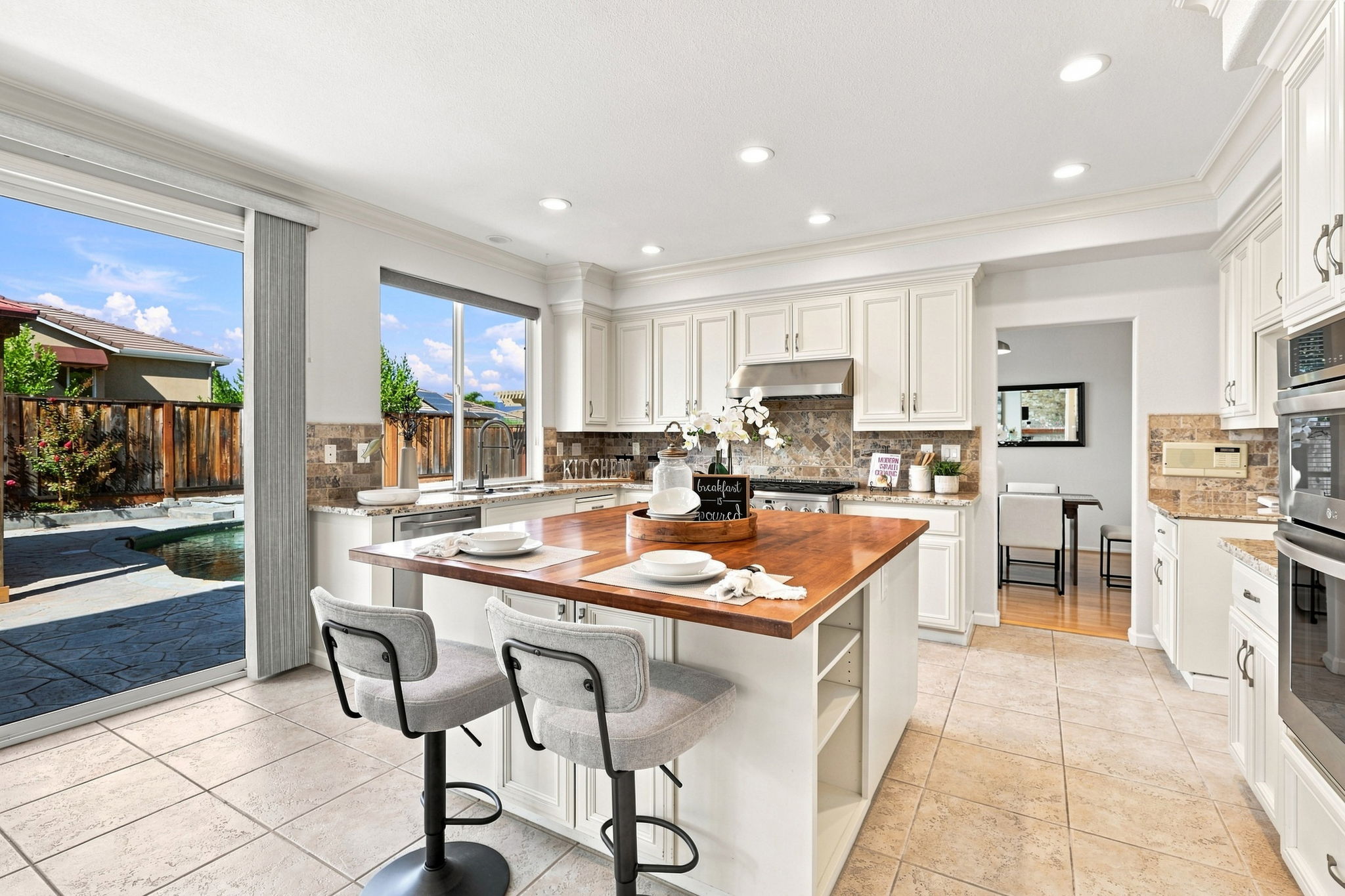 011_F8_1487 Partridge Dr
