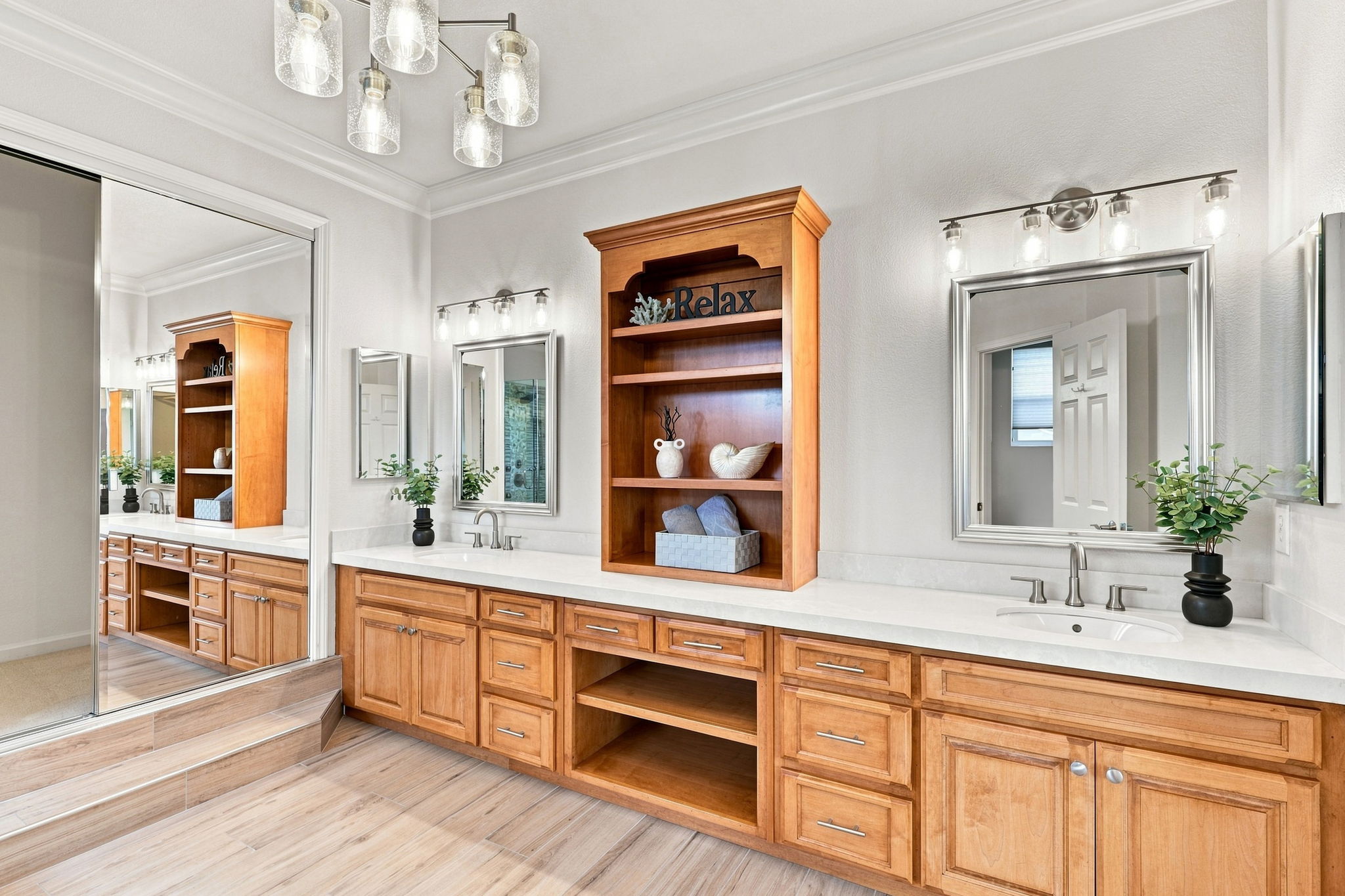 042_F8_1487 Partridge Dr