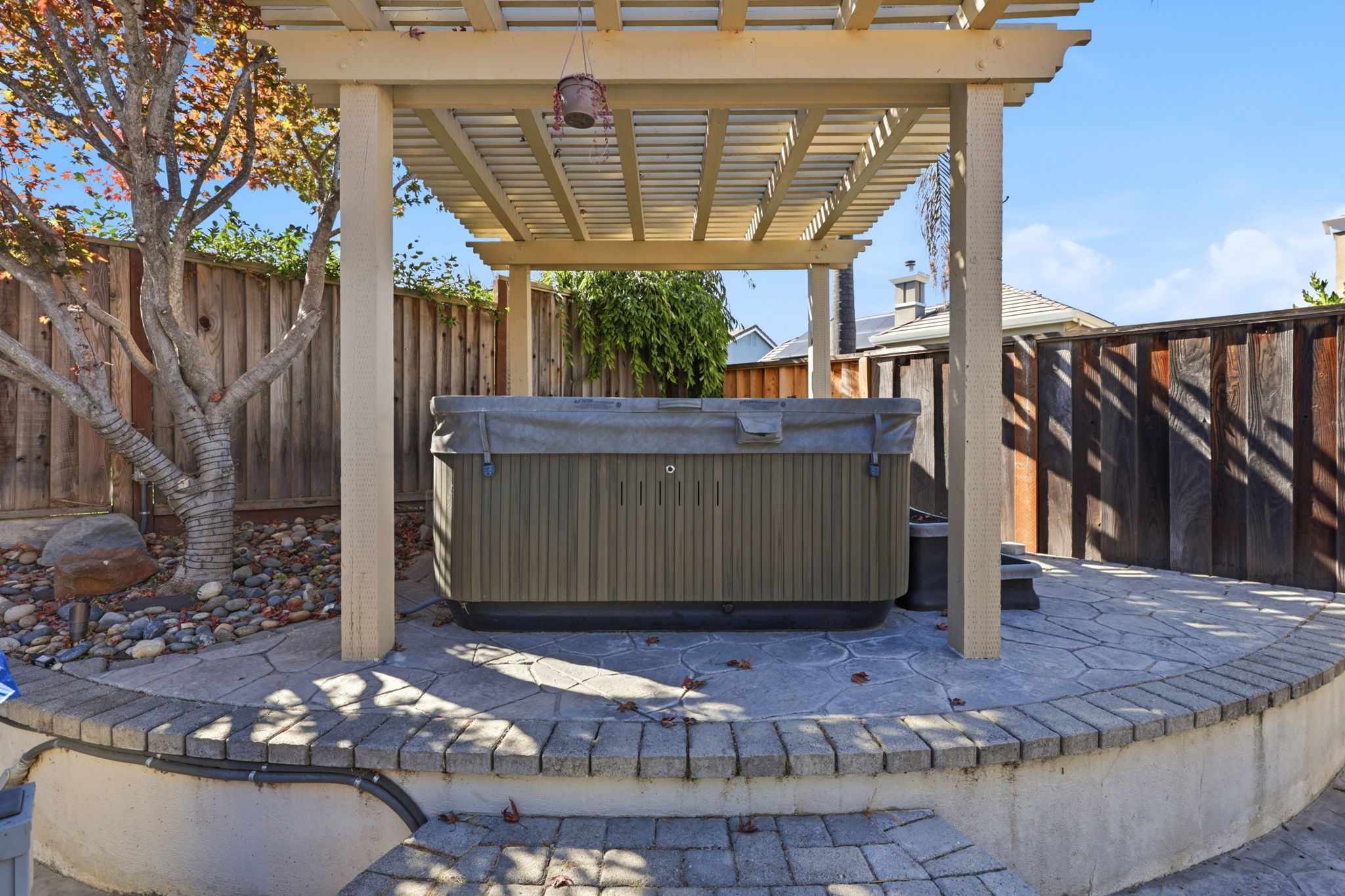 053_F8_1487 Partridge Dr
