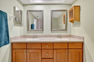 Waterfront Primary - Dual Sinks