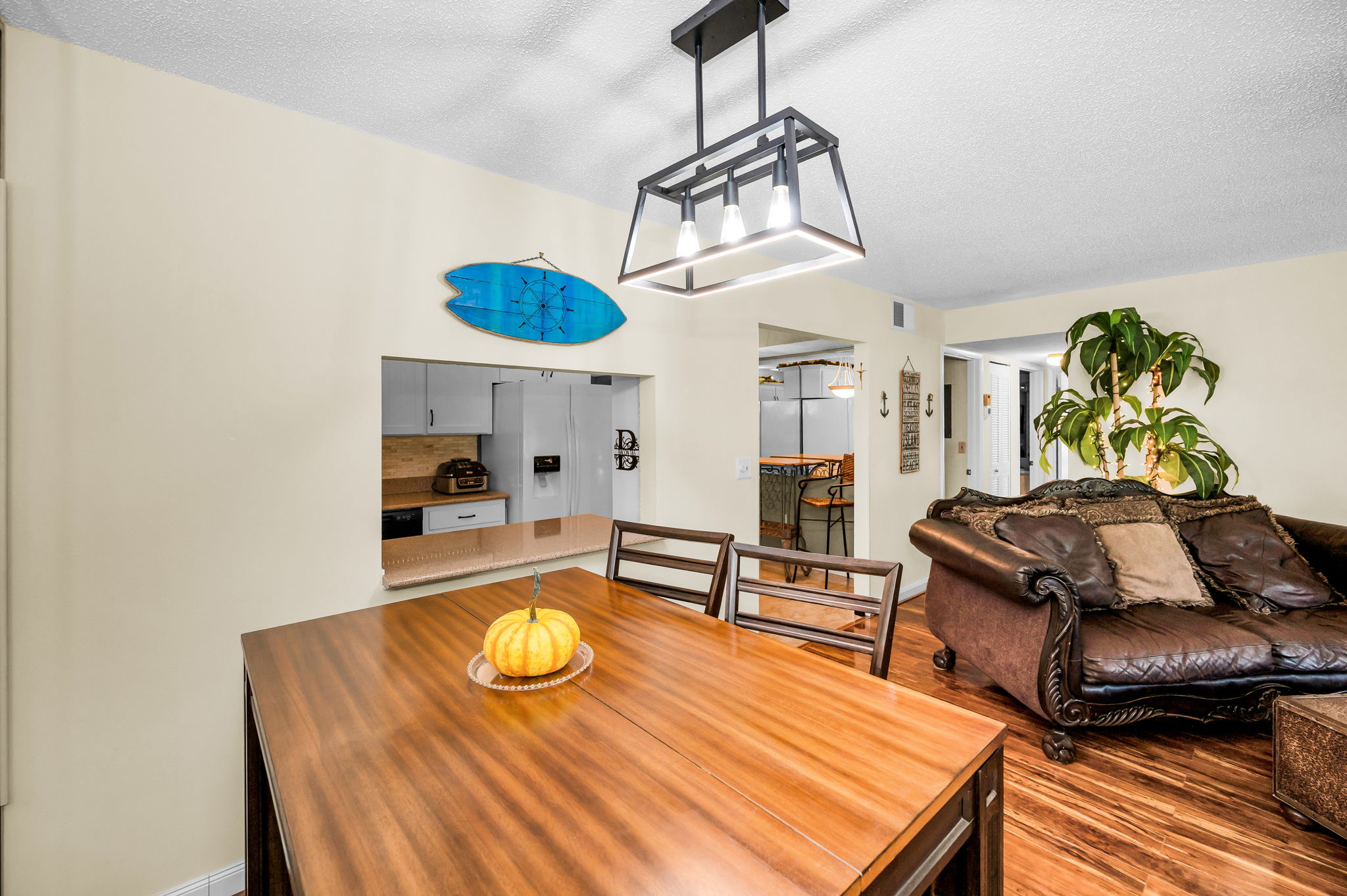 Dining Room3