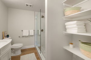  Photo 31