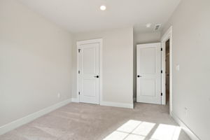  Photo 36