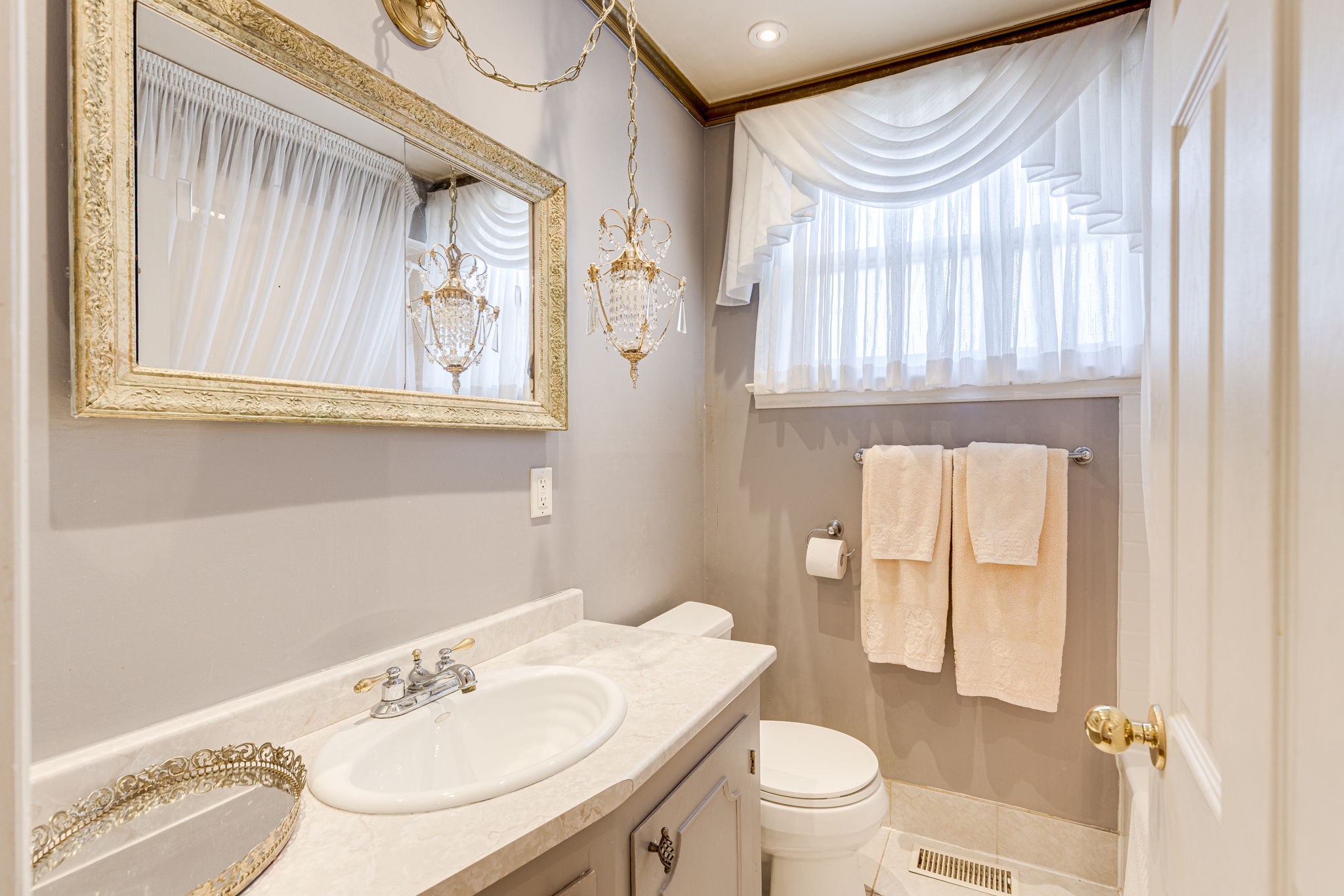 Richmond Hill property showcase — delivered property photograph 21
