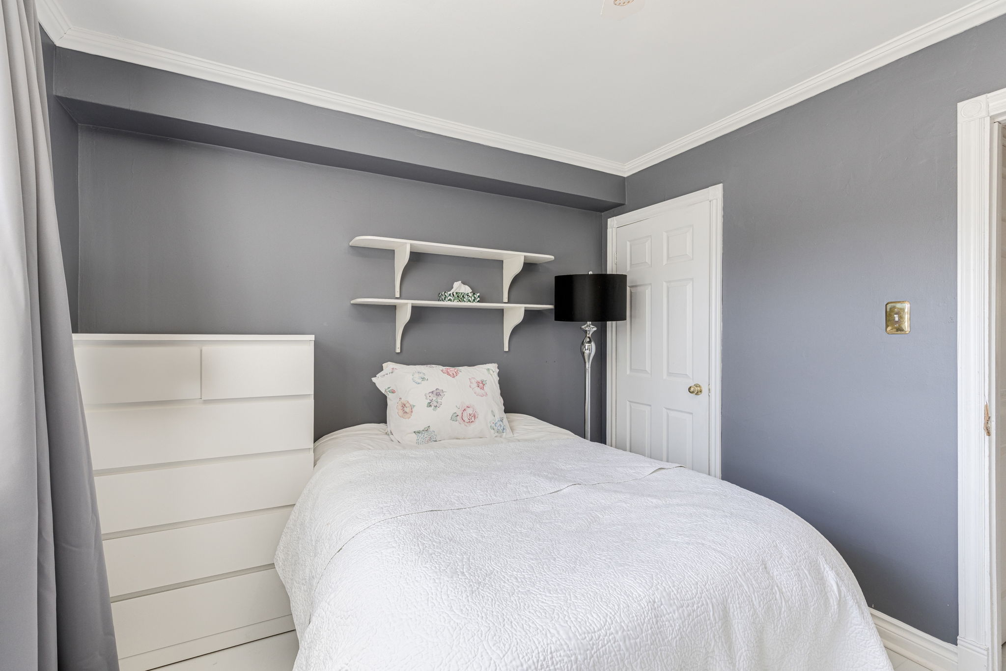 Richmond Hill property showcase — delivered property photograph 24