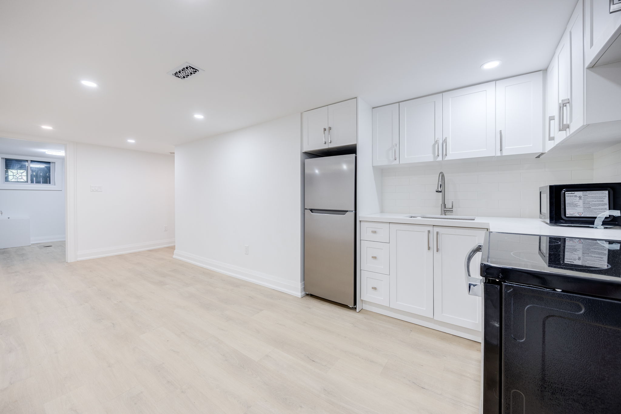 Toronto property showcase — delivered property photograph 8