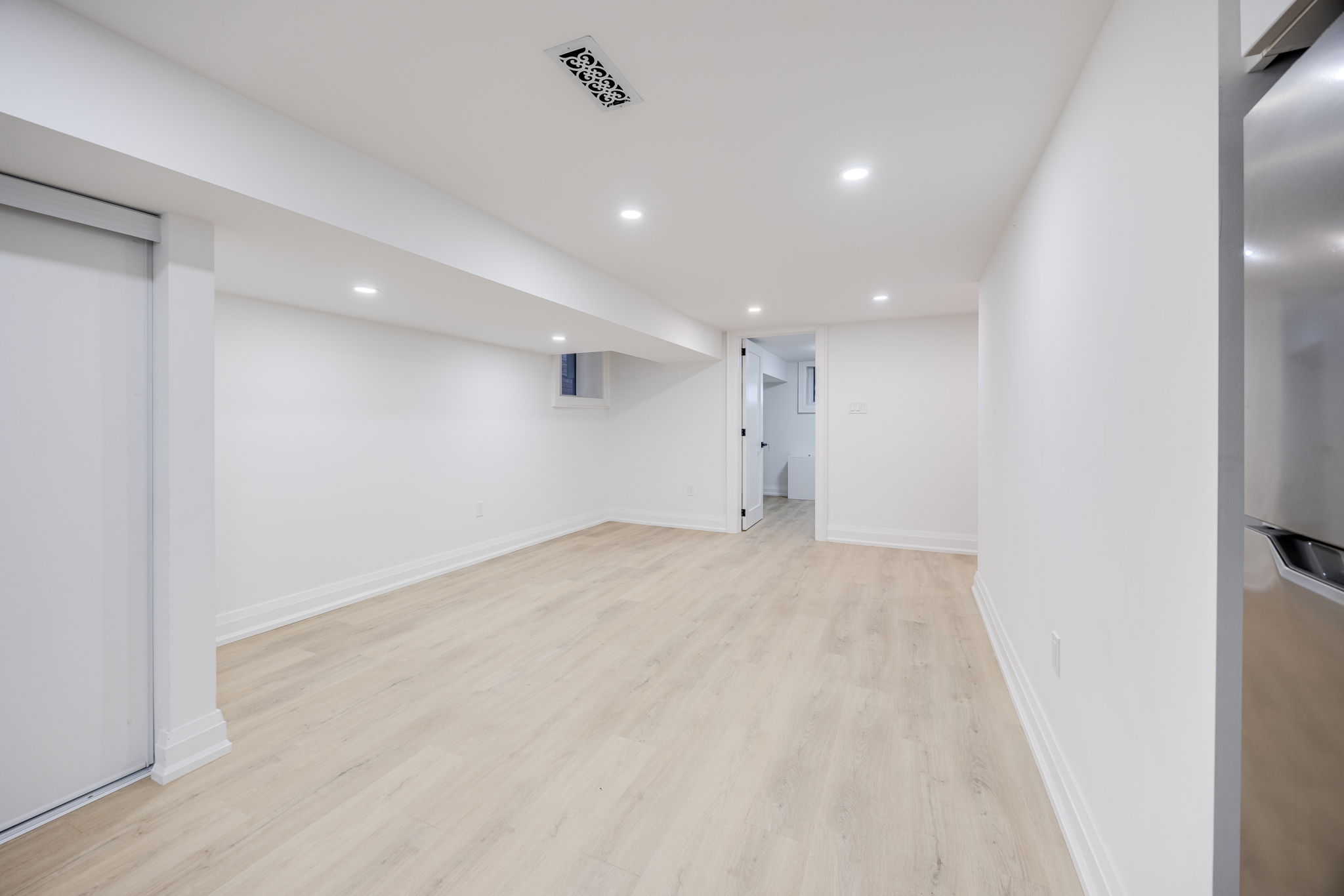 Toronto property showcase — delivered property photograph 10