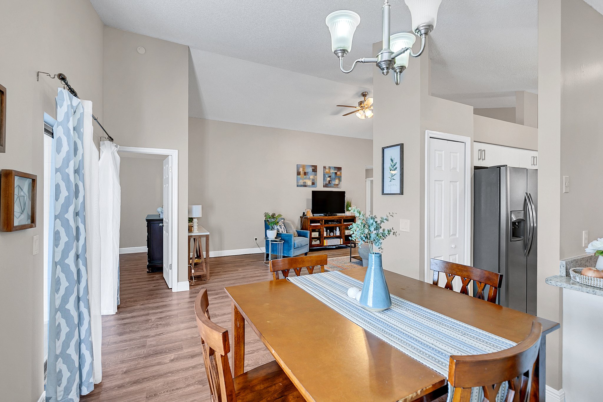 149 Cooper Ct, Orlando, FL 32835, USA Photo 14