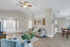 149 Cooper Ct, Orlando, FL 32835, USA Photo 11