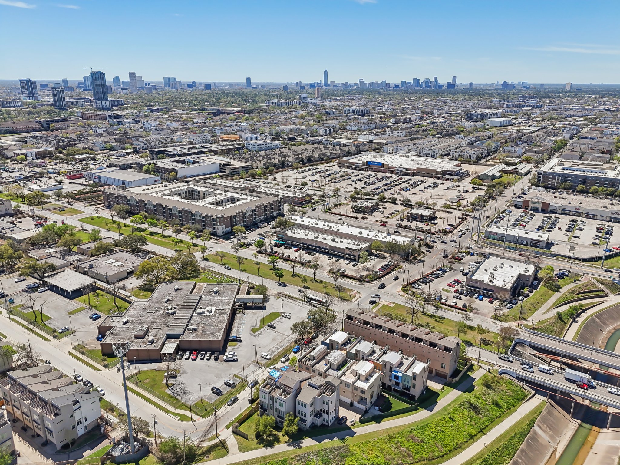 E 2nd St-051.jpg