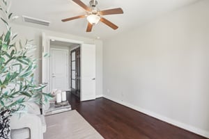 E 2nd St-016.jpg