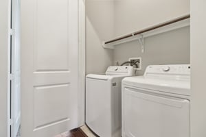 E 2nd St-025.jpg