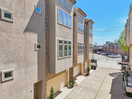 E 2nd St-040.jpg