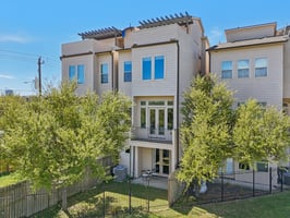 E 2nd St-044.jpg