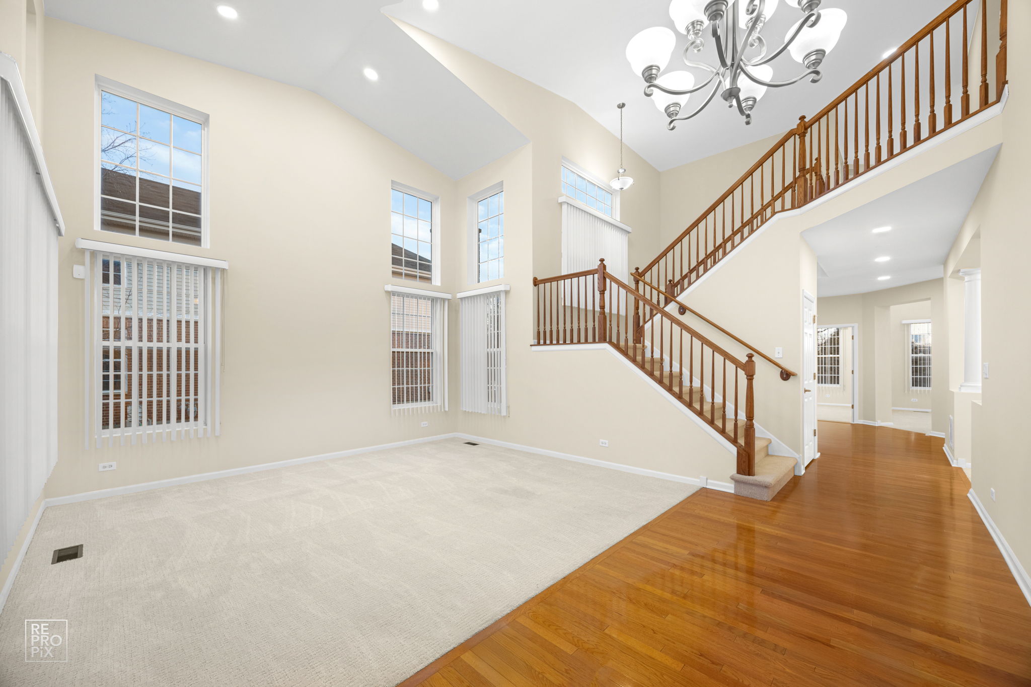 149 N Spruce Ave, Wood Dale, IL 60191_003