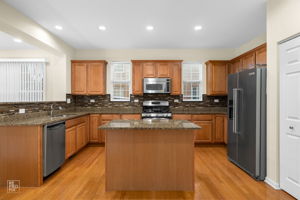 149 N Spruce Ave, Wood Dale, IL 60191_008