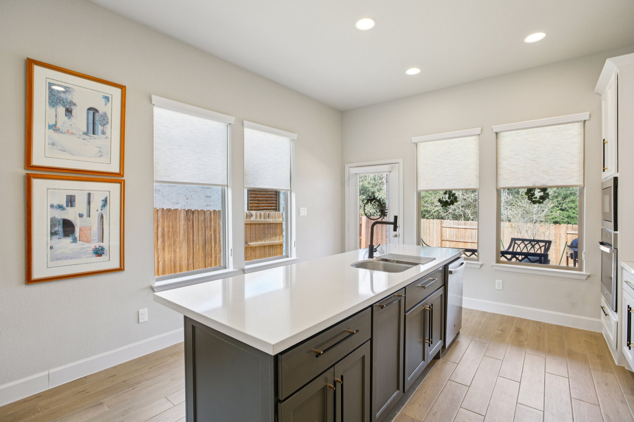 Plumbago Loop-S1002-017.jpg