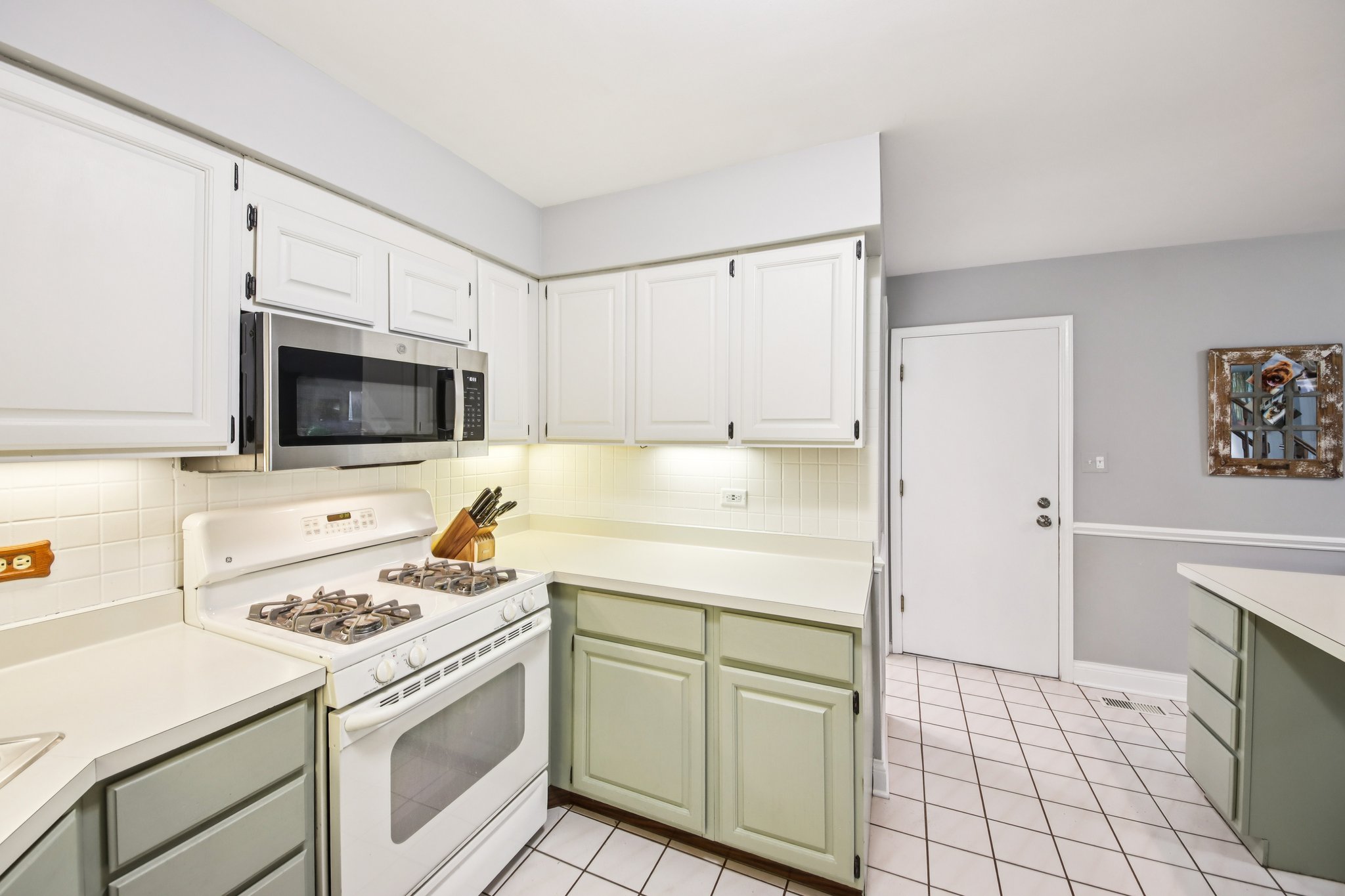 S Stonington Dr-S0504-014.jpg