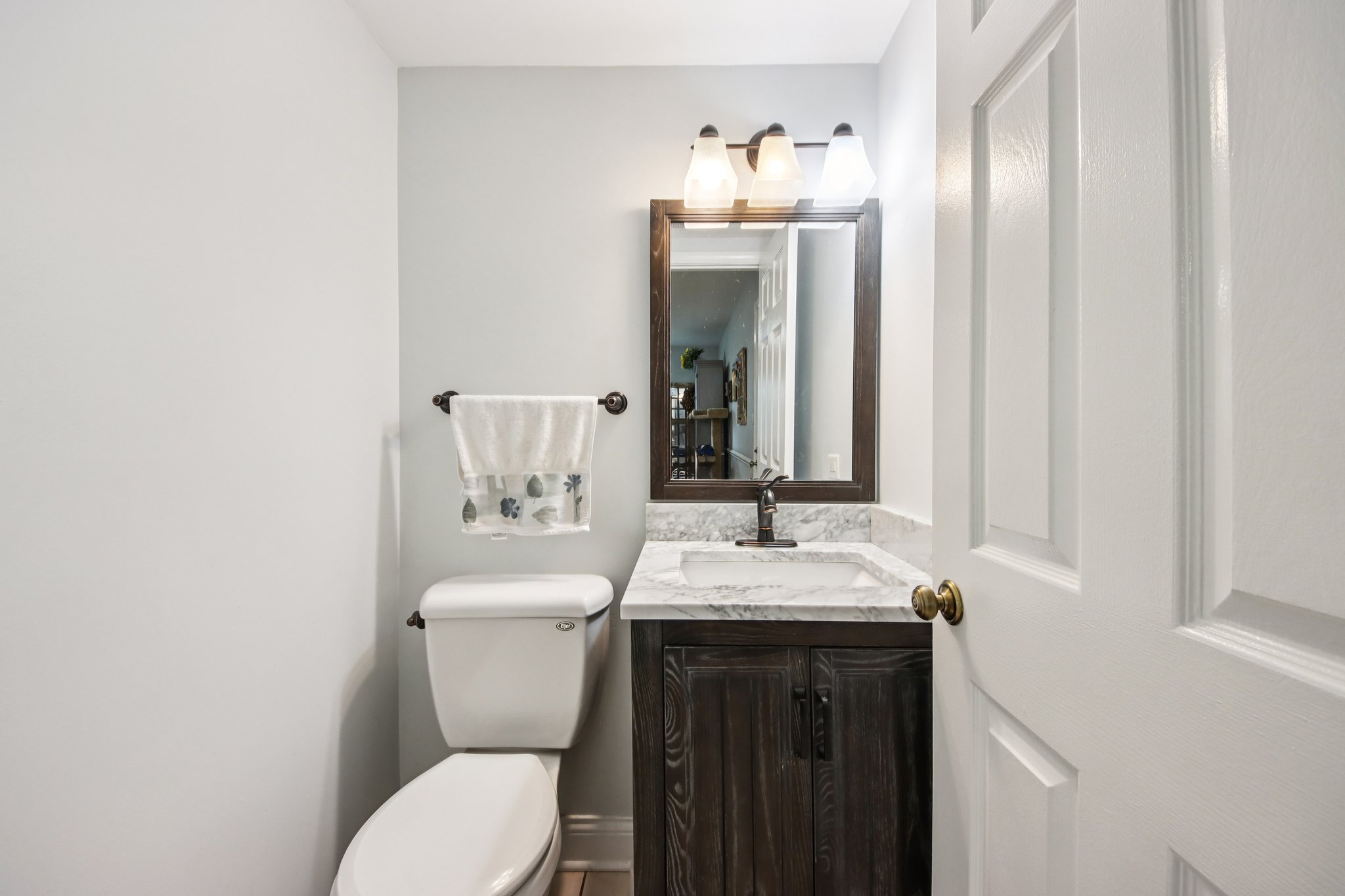 S Stonington Dr-S0504-018.jpg