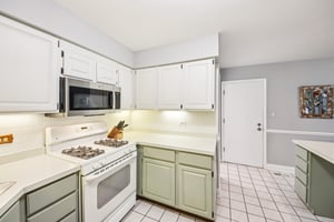 S Stonington Dr-S0504-014.jpg