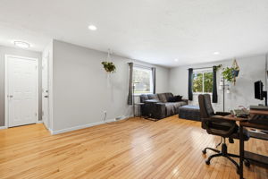  Photo 47
