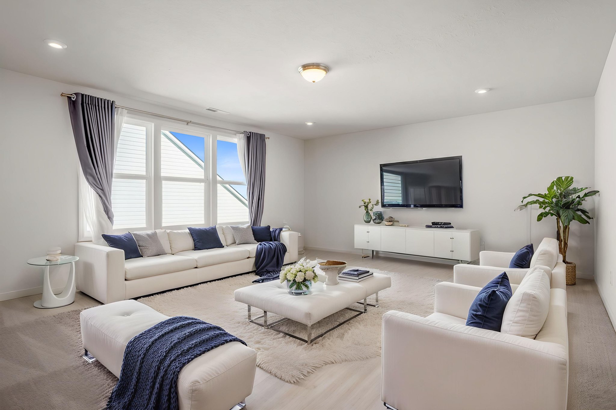 DSC01553-HDR virtually staged.jpeg