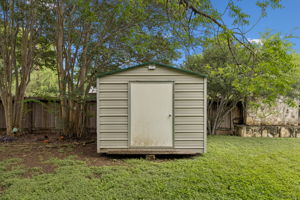  Photo 40