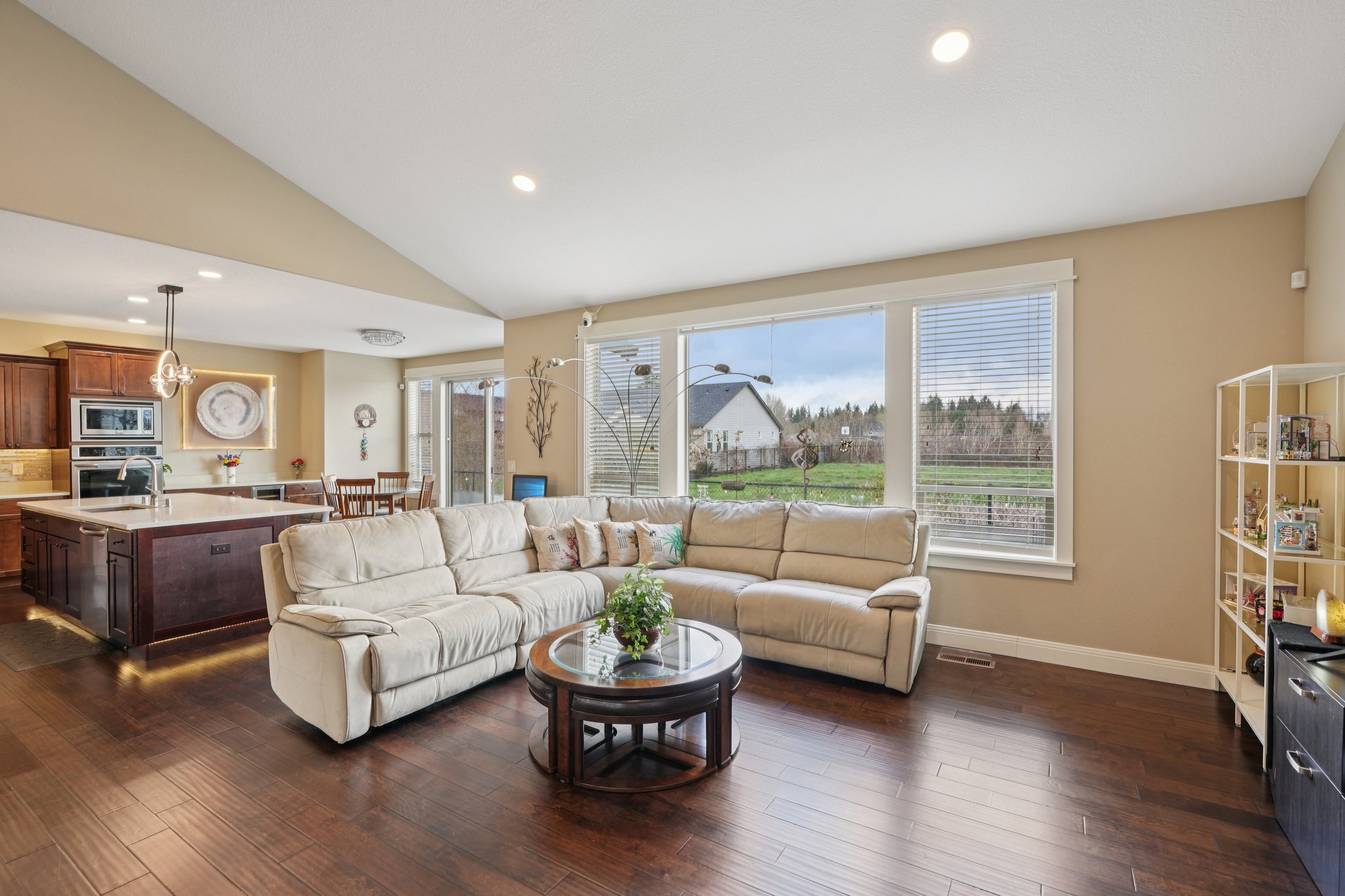 NE 113th St-L1003-009.jpg