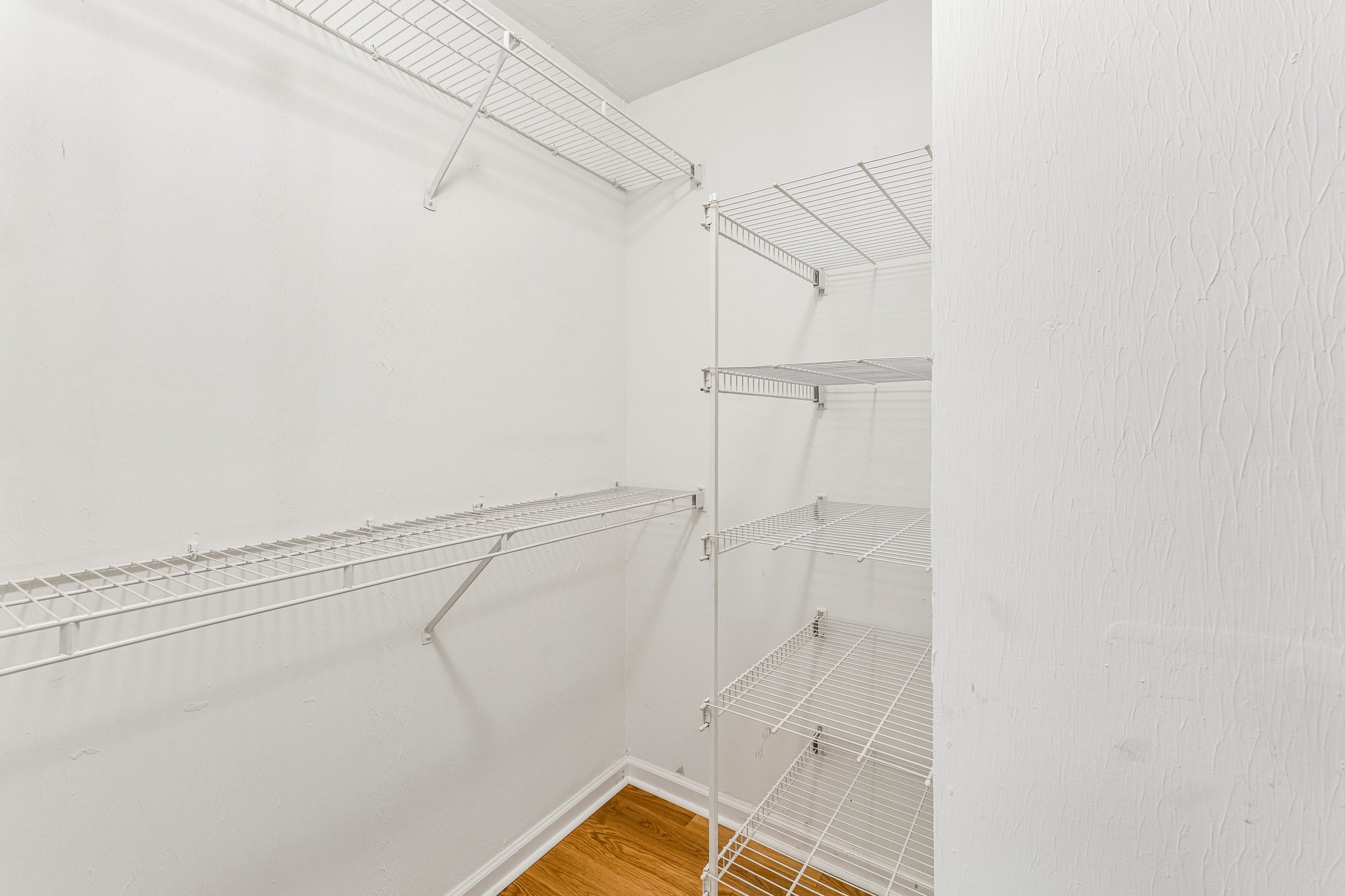 Lenox Dr 506-S0906-021.jpg