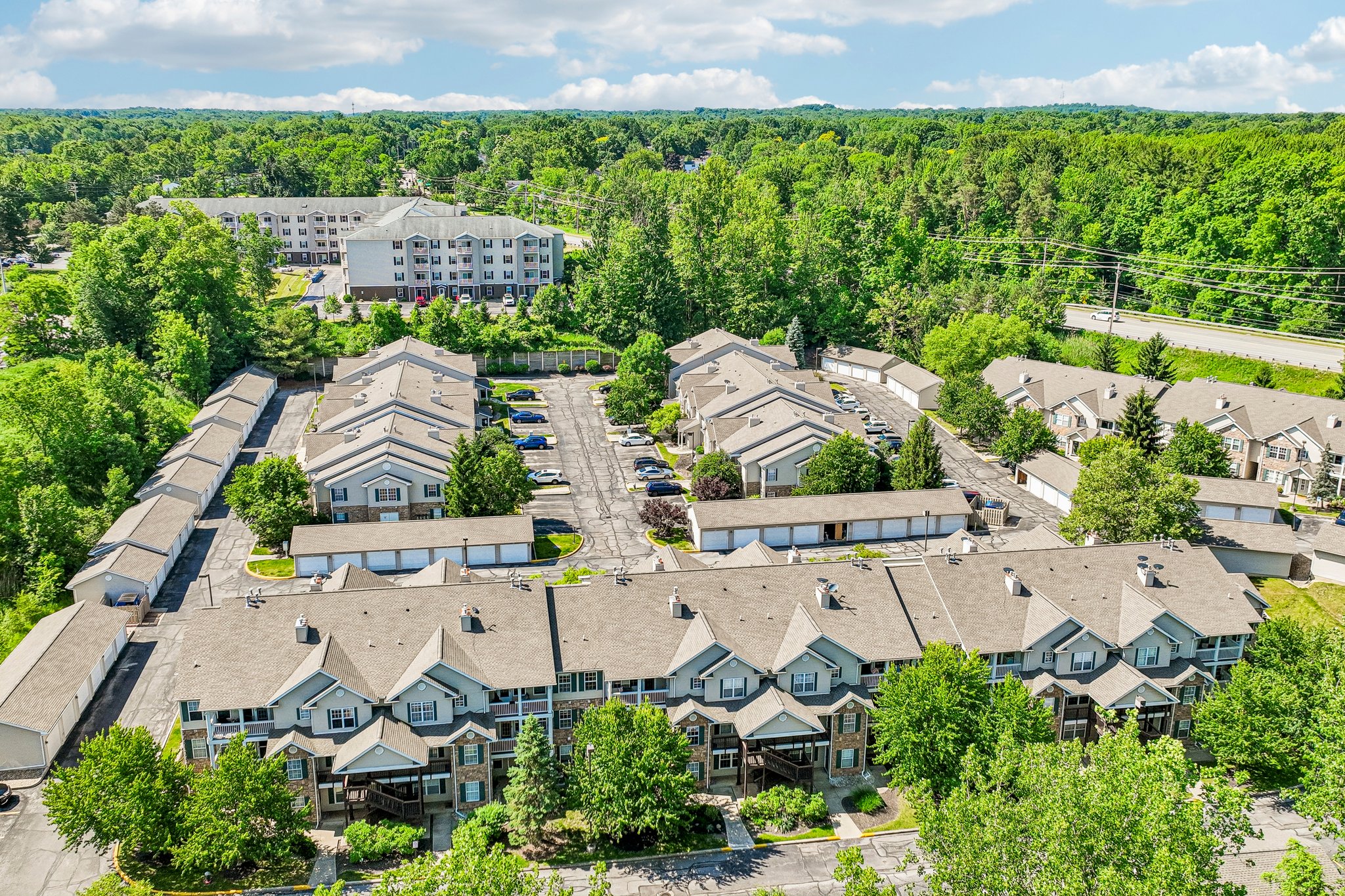 Lenox Dr 506-S0906-039.jpg