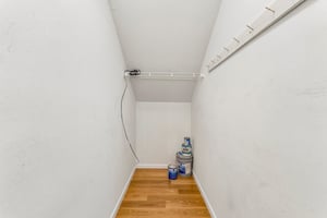 Lenox Dr 506-S0906-017.jpg