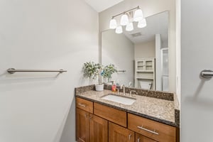 Lenox Dr 506-S0906-018.jpg