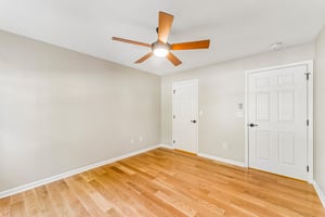 Lenox Dr 506-S0906-030.jpg