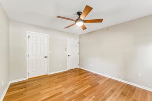 Lenox Dr 506-S0906-031.jpg