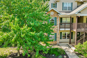 Lenox Dr 506-S0906-036.jpg