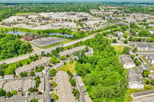 Lenox Dr 506-S0906-049.jpg