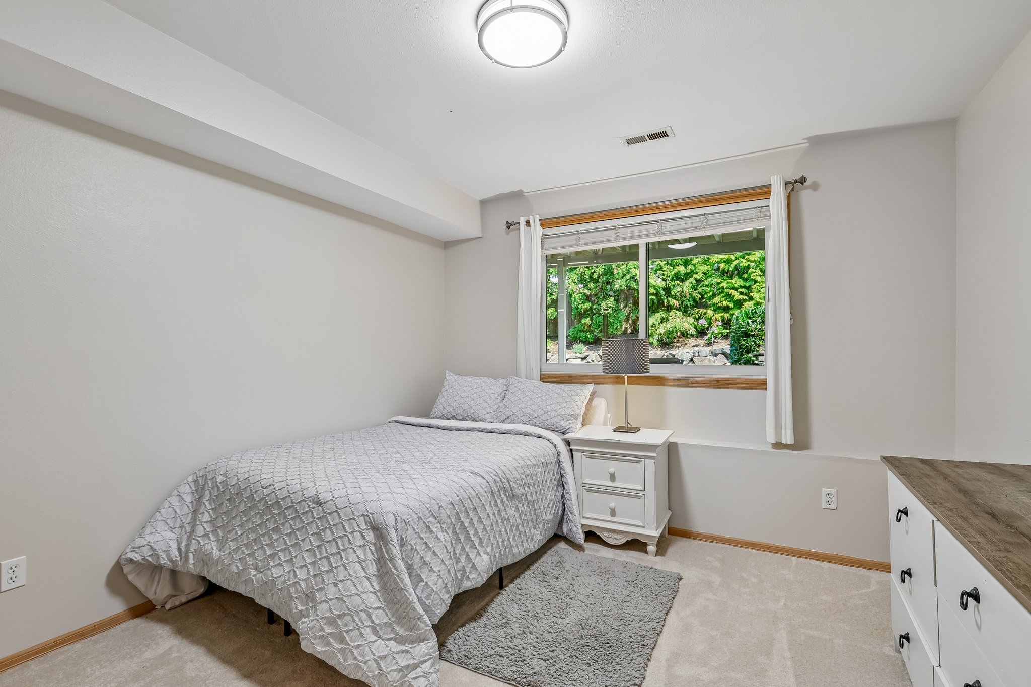 16th Ave SE-S2207-046.jpg