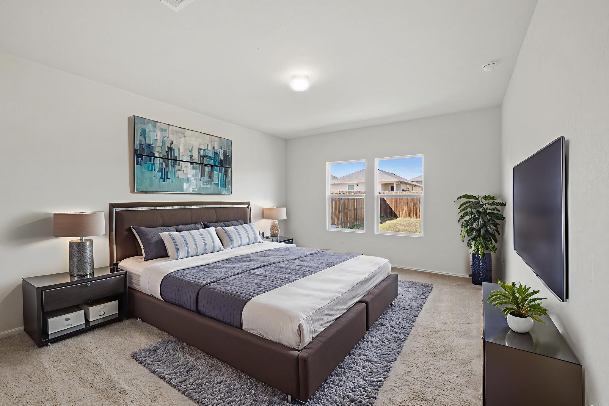 0M6A8453 virtually staged.jpeg