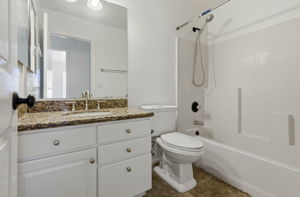  Photo 24