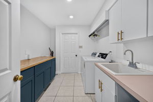 Kitchen 4 of 4