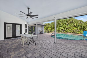 Lanai 1