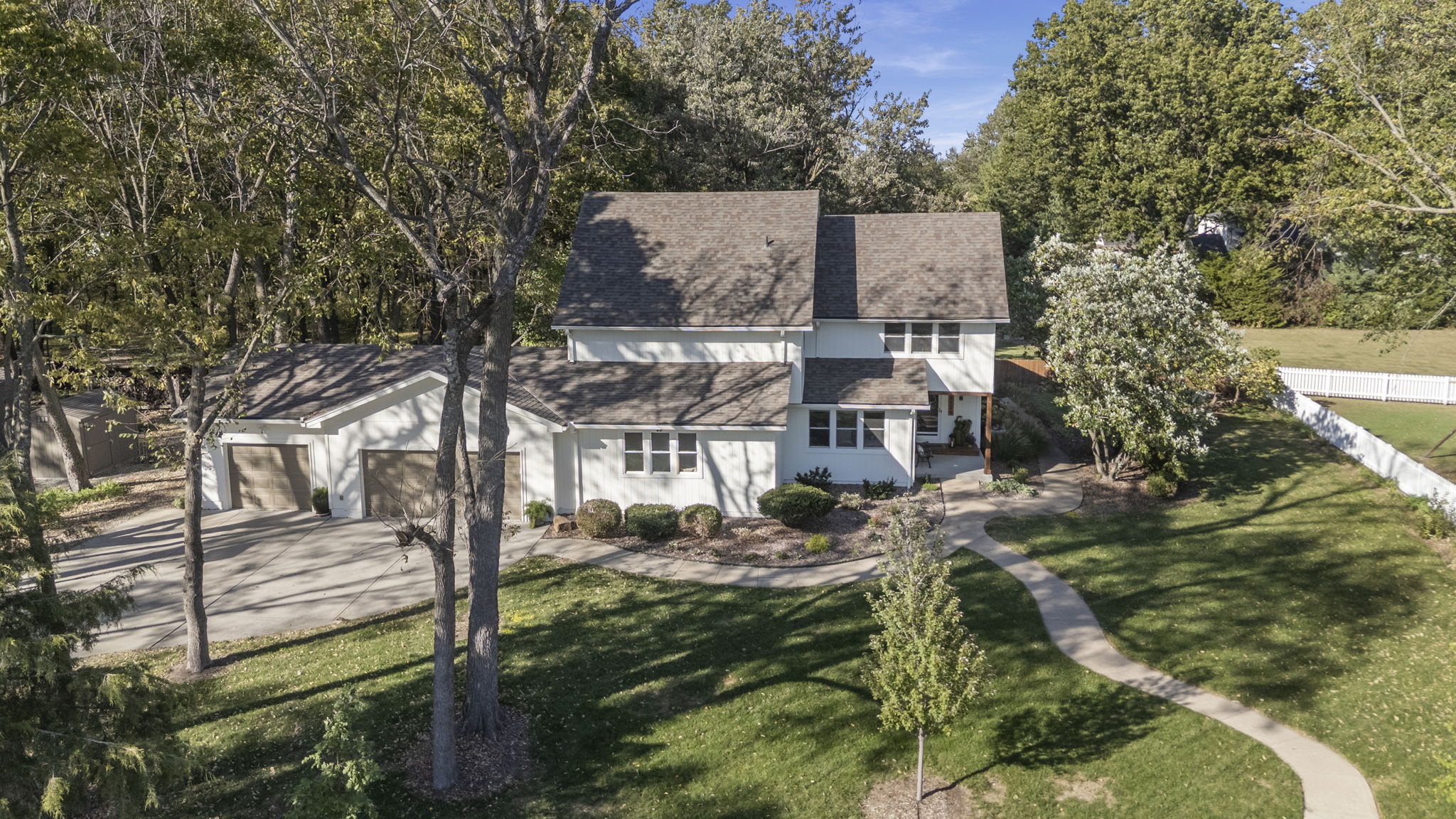  Photo 77