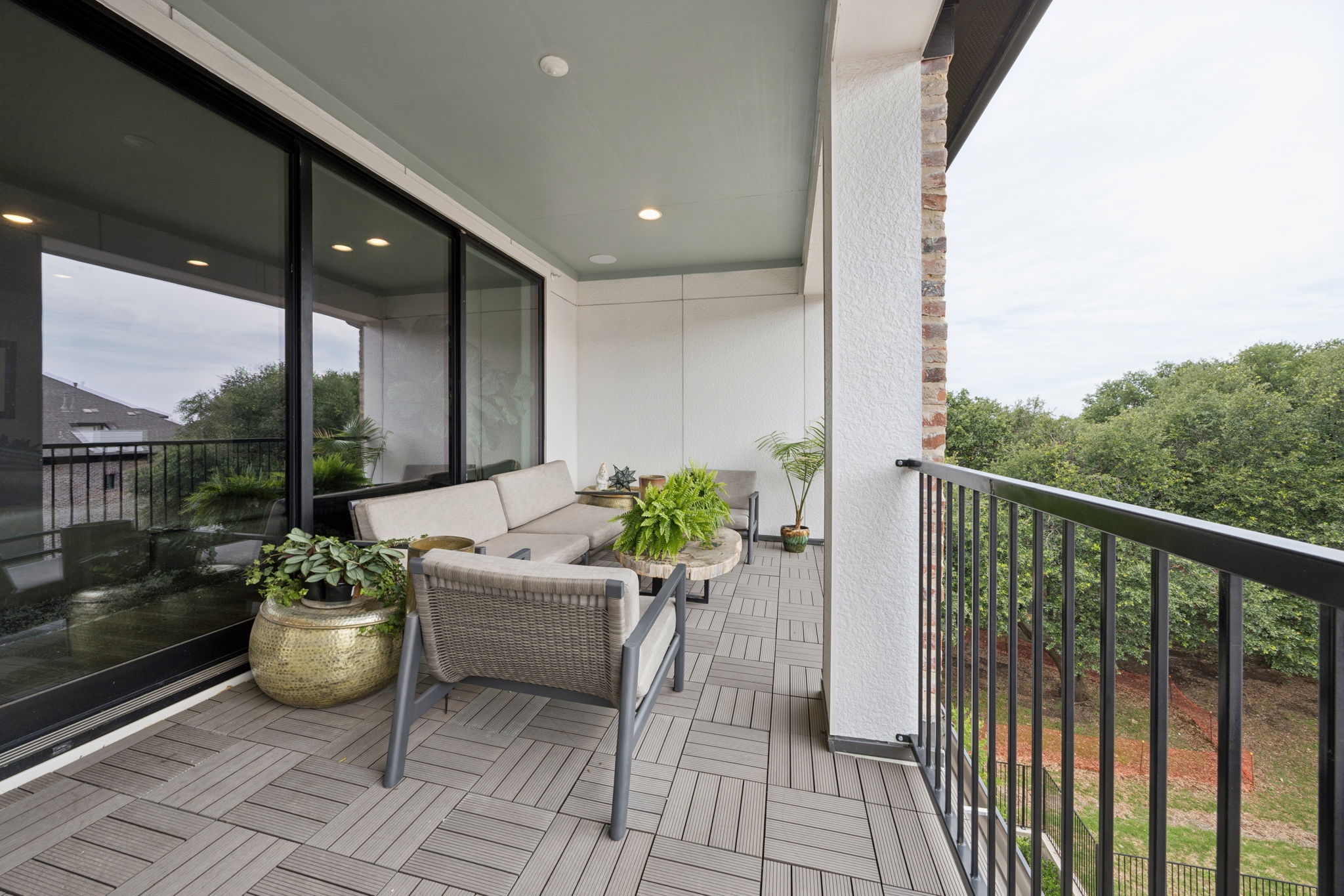 14932Oak_019