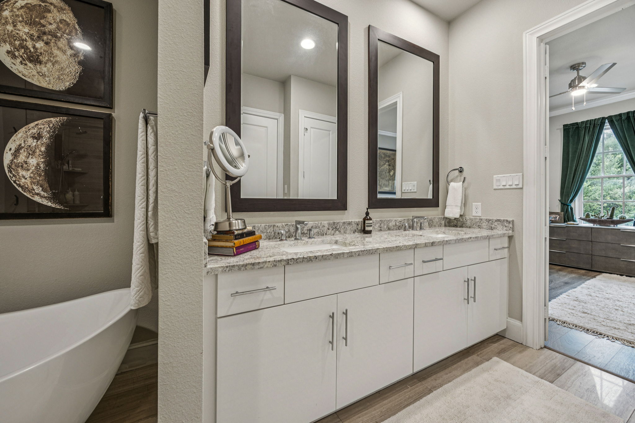14932Oak_011