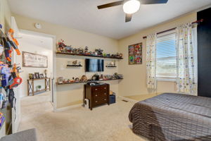 Laurel Oak Dr-034