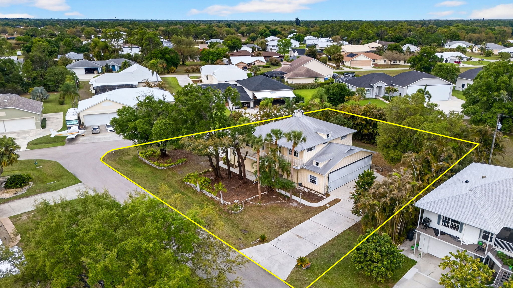 Front Exterior 1 - lot line
