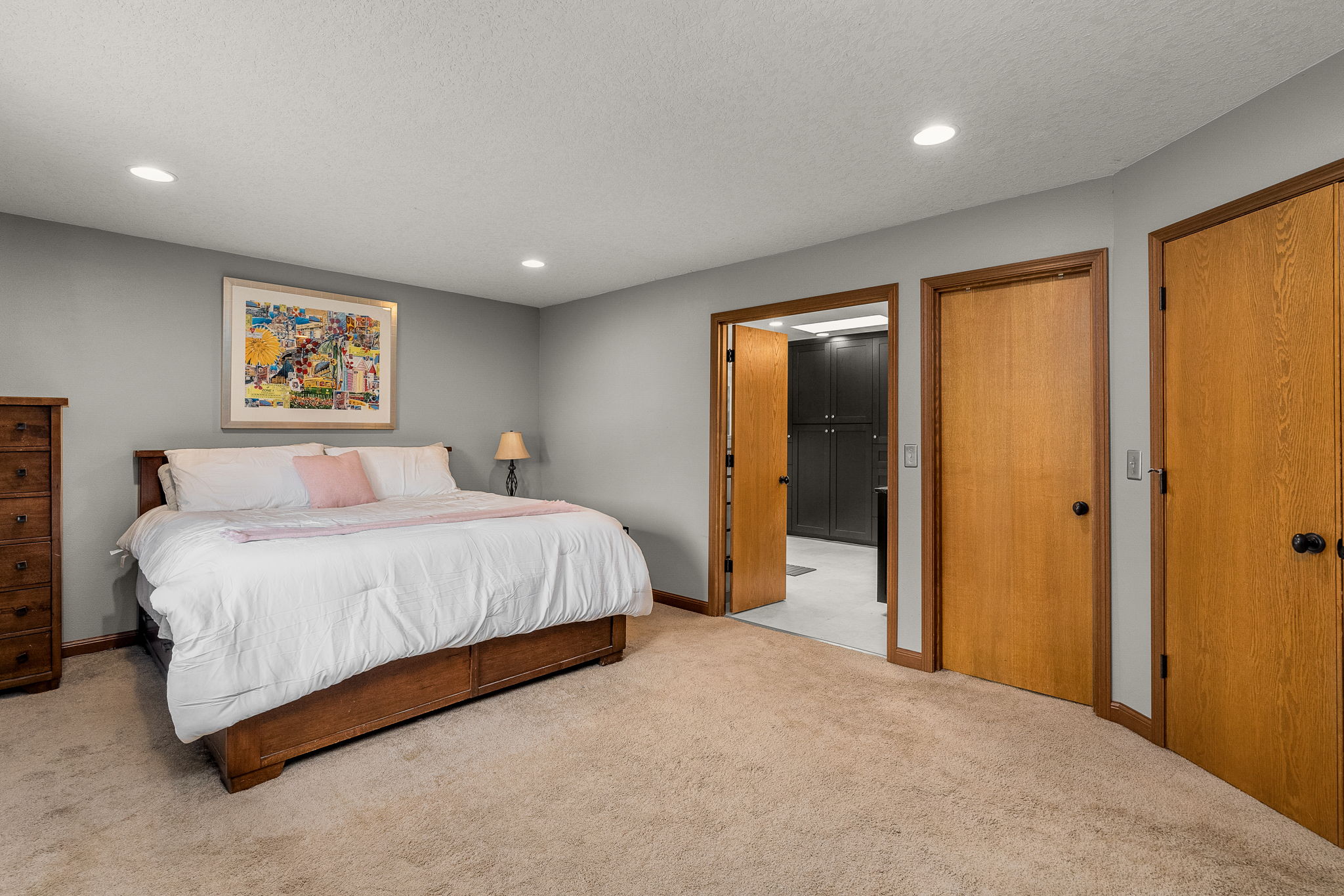 Primary Bedroom Suite - Upper Level